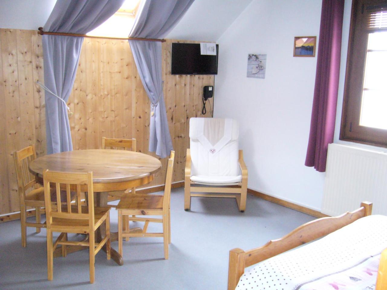 Hotel Auberge Du Grand Git La Chaux Neuve Buitenkant foto